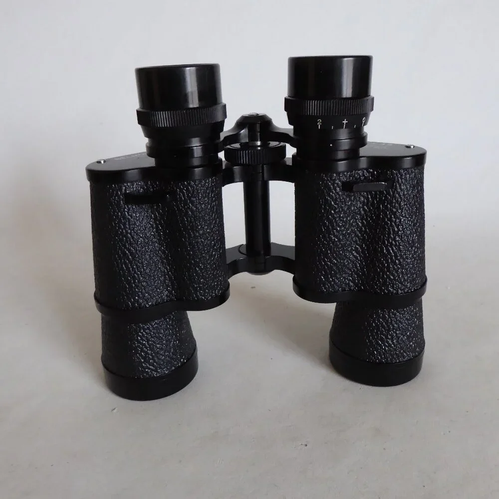 VINTAGE 7 x 35 BELMONT LIGHTWEIGHT FIELD VIEW BINOCULARS IN BLACK CASE